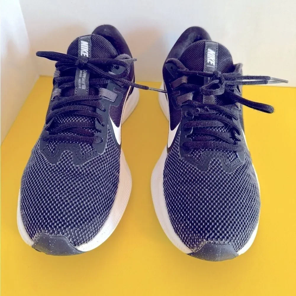 Nike Downshifter 9 Running Training Sneakers Women Size US 8